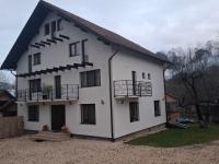 Casa Gospodarului - Bed and Breakfast Moieciu de Jos