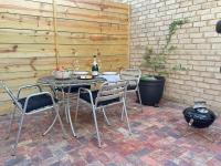 The Beach Pod - Luxe Stay 700m to the Sea - B&B Plettenberg Bay