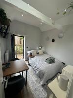 The idyllic Acorn Lodge - B&B Canterbury