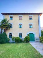 Casa Rural Masión de Egüés - Bed and Breakfast Elcano