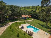 Chalé com vista para montanhas, hidro e piscina em Socorro - Refúgio Campestre - Sabiá - B&B Socorro