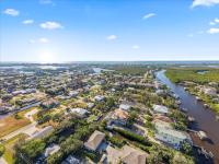The Bonita Beach House-Direct Gulf Access Pool Home in the Imperial River - B&B Bonita Springs