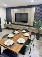 Brand New 4 bed Stunning Spacious Flat In Shepshed - B&B Shepshed