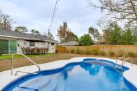 Pool, Hot Tub & Backyard Fun! Savannah Retreat - B&B Savannah
