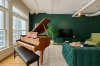 Moss & Oak - King Bed - Grand Piano - TOP FLOOR - B&B Dallas