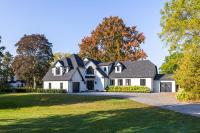 Vineyard Estate by the River with Pool - B&B Niagara-on-the-Lake