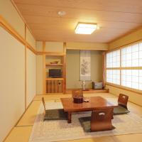 Japanese-Style Superior Room with Shared Bathroom (5 Adult)