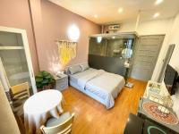 Studio Lit Queen-Size 