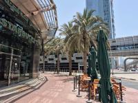 Trinity Holiday Homes - Sheikh Zayed Road Right Next to Financial Center Metro Station Exit 1 - Chambres d’hôtes Dubaï