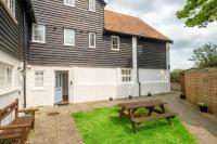 1 Ogilvie Lodge - A seafront apartment in Thorpeness - Close to Thorpeness Country Club - Managed by Aldeburgh Coastal Cottages - Ferienwohnung Thorpeness