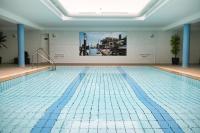 Residenz Rosengrund Küstenwind mit Schwimmbad - Bed and Breakfast Büsum