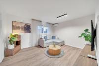 Unique Designer Apartment Near Center - Ferienwohnung Bratislava