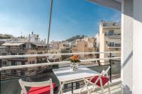 Sun-Kissed Koukaki Apartment City Views - B&B Atenas