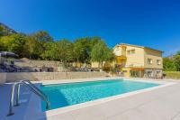 Bezauberndes Apartment mit mediterranem Garten, Pool, Hochstuhl, Babybett, BBQ - B&B Tribalj