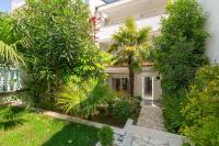 Hundefreundliches Apartment mit mediterranem Garten - 600 Meter zum Strand - B&B Poreč