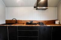 Galbraith Beach Studio 2 - steps away from beach - B&B Marong