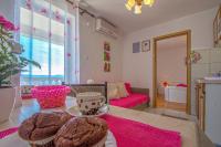 Komfortables Apartment nur 400 Meter zum Strand mit traumhaften Meerblick - B&B Novi Vinodolski