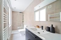 Studio moderne au cœur du 7ᵉ, proche Tour Eiffel - Chambres d'hôtes Paris