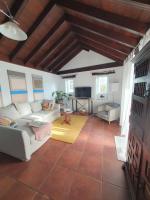 Casa MaLuMi - Historisches Stadthaus in Haría - B&B Haría