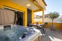 Nix -Villa spa prive 4p - terrasse - parking - Climatisation - Cap Agde Naturiste - Chambres d'hôtes Le Cap d'Agde