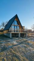 Secluded A-Frame Cabin with Private Hot Tub & Mountain View - Ultimate Privacy - B&B Șelari