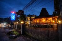 Navastay Mountain View Hotel & Pool - Puncak - Ferienwohnung Cinengah Girang