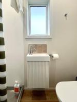 The Lodge - Sleeps 20, Central, Spacious, Fresh - B&B Taupo
