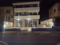 Карина - къща за гости - B&B Ognyanovo