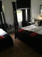 Chambre Triple avec Salle de Bains Privative