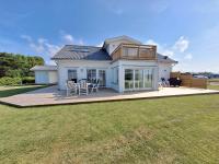 Hamptons Style Hus med havsutsikt i Olofsbo - B&B Falkenberg