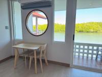 Kamer met Kingsize Bed en Balkon