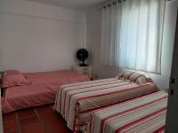 Apto Praia do Tombo - Bed and Breakfast Guarujá