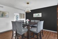 6 Bedroom house 15 minutes from iah airport. - B&B Houston