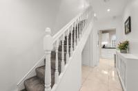 Near Airport & Tram•Fast City Access•Free Parking - B&B Wythenshawe