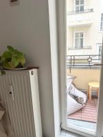 Bright apartment in Prenzlauer Berg for 2-3 people - B&B Berlin