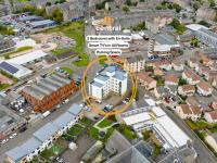 Bellfield - Walk away from Dundee University - 2 Bedrooms - 2 Bathrooms - 2 King Beds - Smart TVs - Fully Equipped - Parking - Close to City Centre - CENTRAL SERVICED APARTMENTS x CENTRAL SHORT LETS - B&B Dundee