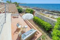 Villa fronte mare a Fontane Bianche con accesso diretto al mare - Chambres d’hôtes Fontane Bianche