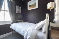 Habitación individual con aseo compartido