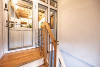 The R Loft - Cosy Hostel, Communal Bathroom and Kitchen - Bed and Breakfast Olten