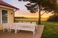 Cozy Summer cottage in Tosteberga, close to the Sea - B&B Fjälkinge