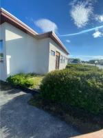 3BR Keflavík Home, 8 Min to Airport Sleeps 6 - B&B Keflavík