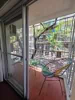 JACARANDA SUITE depto Centrico con Patio Galeria y Balcon - B&B Rosario
