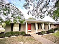 Cozy Retreat | Pool Table | King - B&B Corpus Christi
