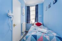 Habitación Individual rojo y azul
