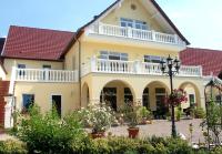 Haus Toskana - Bed and Breakfast