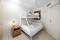 Absolute Beachfront Unit - B&B Caloundra