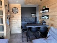 appartement Le chamois 512 meuble pour 5 personnes au pied des pistes domaine Galibier Thabor - B&B Valmeinier