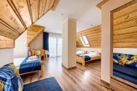 Camera Familiare con Balcone