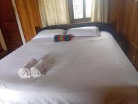 The Smiling Lao Sun Rises - Bed and Breakfast Ban Don-En