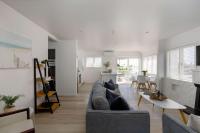 Awesome Beach House on Oceanview Road - Ferienwohnung Mount Maunganui